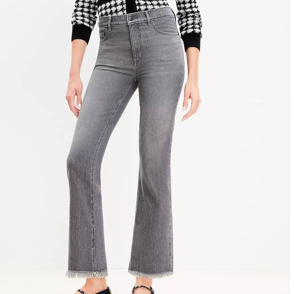 LOFT The Kick Crop Frayed High Rise Jeans Vintage Gray Wash Size 28 6 Style 7507